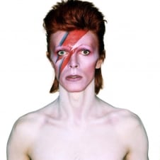Bowie: the Man Who Changed the World: Guida TV  - TV Sorrisi e Canzoni