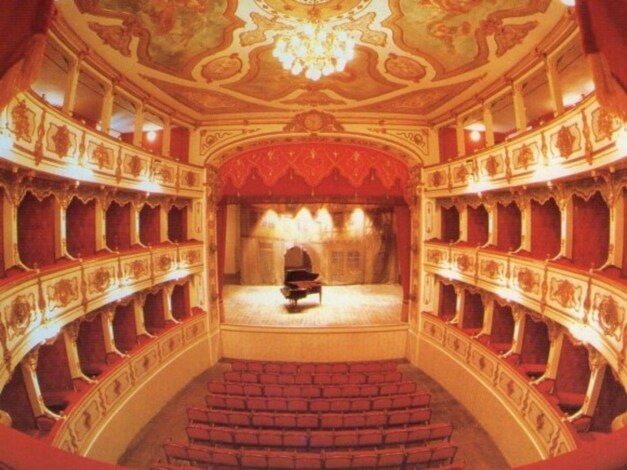 Falstaff: Guida TV - TV Sorrisi e Canzoni