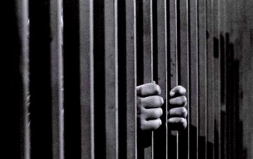 E' colpa della mamma?: Guida TV - TV Sorrisi e Canzoni