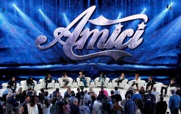 Amici di Maria de Filippi: Guida TV - TV Sorrisi e Canzoni