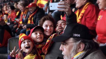 A casa nostra: Guida TV - TV Sorrisi e Canzoni
