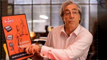 Il capo perfetto: Guida TV - TV Sorrisi e Canzoni