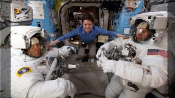 Space Walks: Guida TV - TV Sorrisi e Canzoni