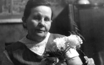 L'ostetrica di Auschwitz: Guida TV - TV Sorrisi e Canzoni