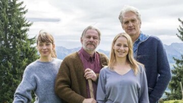 La casa tra le montagne - Le famiglie di nuovo insieme: Guida TV - TV Sorrisi e Canzoni