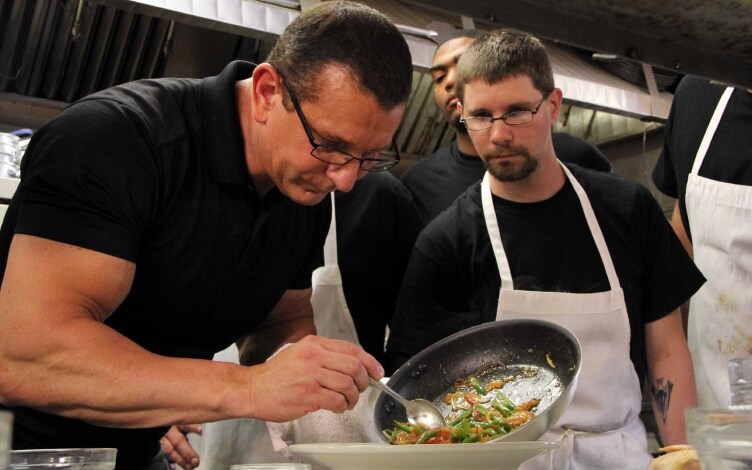 Restaurant Impossible: Guida TV - TV Sorrisi e Canzoni