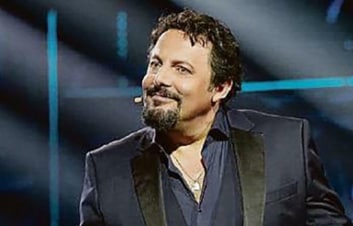 Tutto suo padre... e anche un po' sua madre: Guida TV - TV Sorrisi e Canzoni