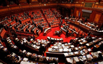Cerimonia conclusiva del concorso "Dalle Aule parlamentari alle Aule di scuola. Lezioni di Costituzione": Guida TV - TV Sorrisi e Canzoni