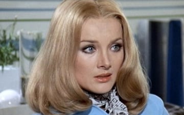 La Dama Rossa uccide sette volte: Guida TV - TV Sorrisi e Canzoni