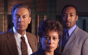 Law & Order - I due volti della giustizia: Guida TV - TV Sorrisi e Canzoni