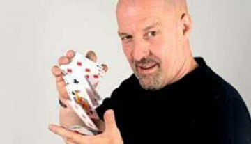 Questo strano mondo con Marco Berry: Guida TV - TV Sorrisi e Canzoni