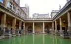 Episodio 1 - Terme romane di Bath, parco acquatico, nuvola