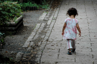 La bambina di pietra: Guida TV  - TV Sorrisi e Canzoni