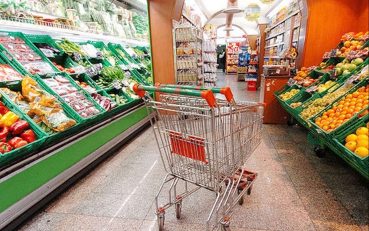 Italia in 4d - Shopping Italia: Guida TV  - TV Sorrisi e Canzoni