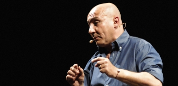 Maurizio Battista: Cari amici miei: Guida TV  - TV Sorrisi e Canzoni