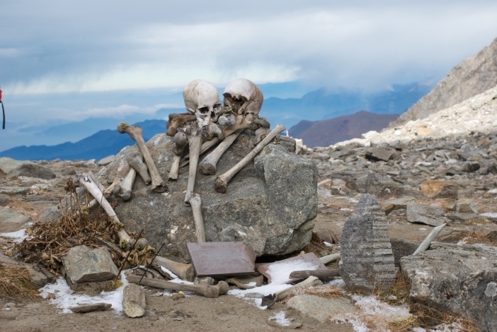 Il mistero delle tombe sull'Himalaya: Guida TV  - TV Sorrisi e Canzoni