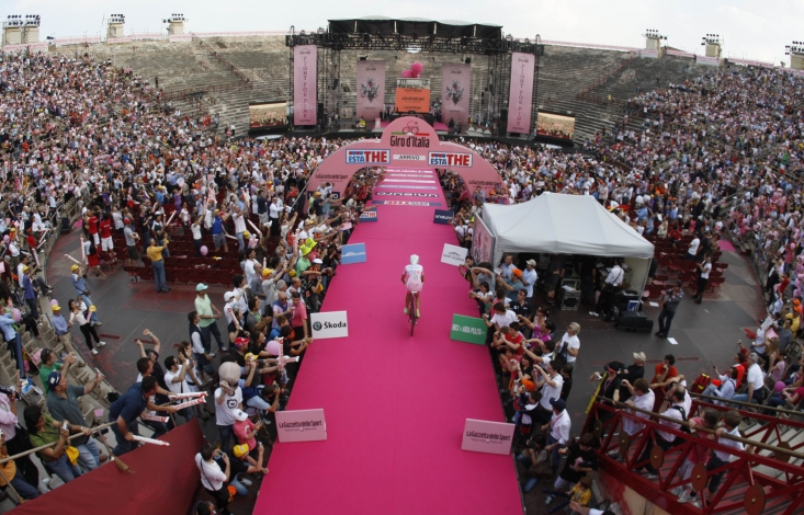 Giro all'Arrivo: Guida TV  - TV Sorrisi e Canzoni