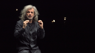 Alessandro Bergonzoni - Urge: Guida TV  - TV Sorrisi e Canzoni