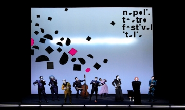 Napoli Teatro Festival - Atto I: Guida TV  - TV Sorrisi e Canzoni