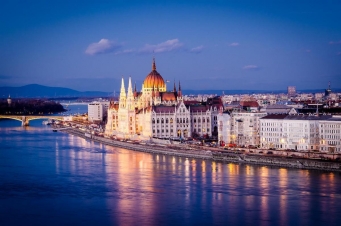 Trans Europe Express: Guida TV  - TV Sorrisi e Canzoni