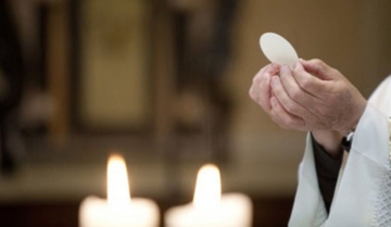 Santa Messa in occasione dell'anniversario del terremoto in Centro Italia: Guida TV  - TV Sorrisi e Canzoni