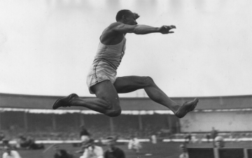 Buffa racconta: Jesse Owens: Guida TV  - TV Sorrisi e Canzoni