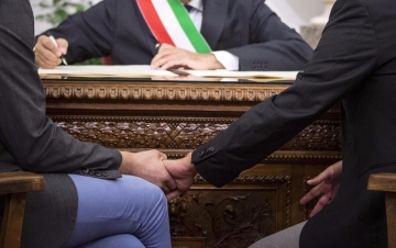 Stato civile. L'amore è uguale per tutti: Guida TV  - TV Sorrisi e Canzoni