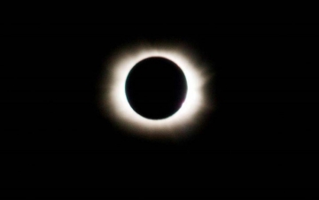 Eclisse in America: Guida TV  - TV Sorrisi e Canzoni