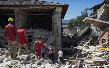 Per non dimenticare, dal terremoto alla speranza: Guida TV  - TV Sorrisi e Canzoni