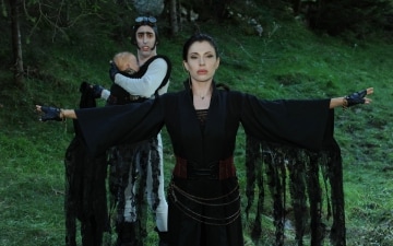 Sorelle Vampiro 3 - Ritorno in Transilvania: Guida TV  - TV Sorrisi e Canzoni