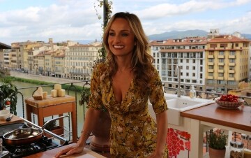 Giada in Italy: Guida TV  - TV Sorrisi e Canzoni