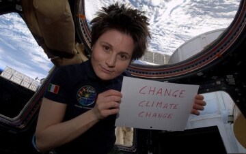 Astrosamantha - La donna dei record nello spazio: Guida TV  - TV Sorrisi e Canzoni