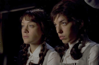 Sisters: Guida TV  - TV Sorrisi e Canzoni