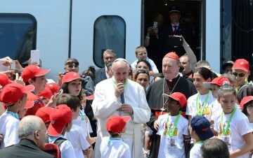 Il Papa incontra il treno dei bambini: Guida TV  - TV Sorrisi e Canzoni