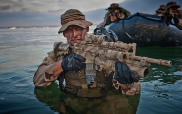 Navy SEAL, guerrieri d'elite: Guida TV  - TV Sorrisi e Canzoni
