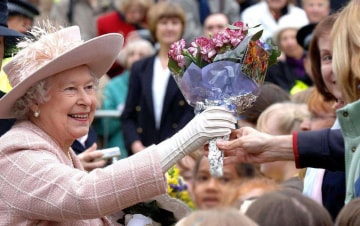 La festa per i 90 anni della regina: Guida TV  - TV Sorrisi e Canzoni