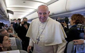 Conferenza Stampa di Papa Francesco sul volo di ritorno da Dublino: Guida TV  - TV Sorrisi e Canzoni