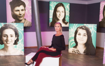 Le ragazze: Guida TV  - TV Sorrisi e Canzoni