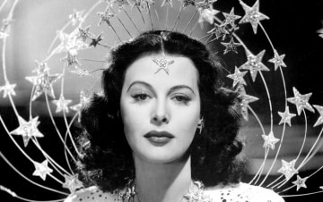 Bombshell - La storia di Hedy Lamarr: Guida TV  - TV Sorrisi e Canzoni