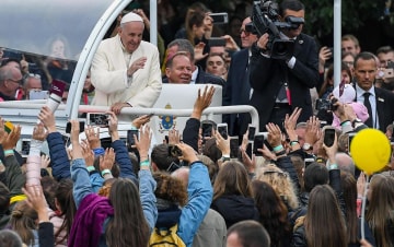 Speciale Il diario di Papa Francesco: Guida TV  - TV Sorrisi e Canzoni