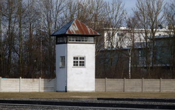 Blocco 26 - La baracca dei preti a Dachau: Guida TV  - TV Sorrisi e Canzoni
