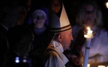 Veglia Pasquale nella notte Santa celebrata da Papa Francesco: Guida TV  - TV Sorrisi e Canzoni