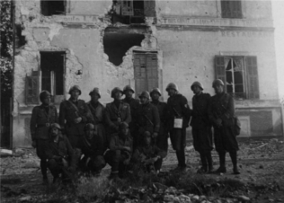 L'Italia in guerra: Guida TV  - TV Sorrisi e Canzoni