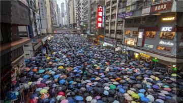 Eveline: lotta di classe a Hong Kong: Guida TV  - TV Sorrisi e Canzoni