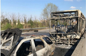Ostaggi - Attacco allo scuolabus: Guida TV  - TV Sorrisi e Canzoni
