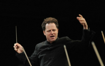 L'Orchestra della Toscana e John Axelrod: Guida TV  - TV Sorrisi e Canzoni