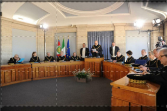 Riunione straordinaria della Corte Costituzionale: Guida TV  - TV Sorrisi e Canzoni