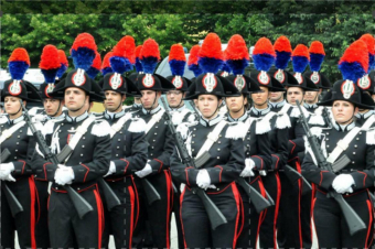 Nei secoli fedeli, 200 anni dell'Arma dei Carabinieri: Guida TV  - TV Sorrisi e Canzoni