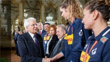 Quirinale: il Presidente della Repubblica Sergio Mattarella incontra le squadre Nazionali di pallavolo femminile e maschile al rientro dagli europei: Guida TV  - TV Sorrisi e Canzoni