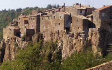 Calcata: Guida TV  - TV Sorrisi e Canzoni